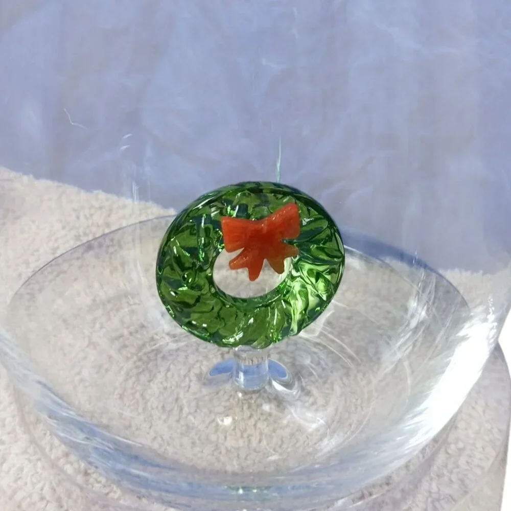 Stemless Wine Glass Christmas With Festive Green Wreath & Red Bow Design In Gift